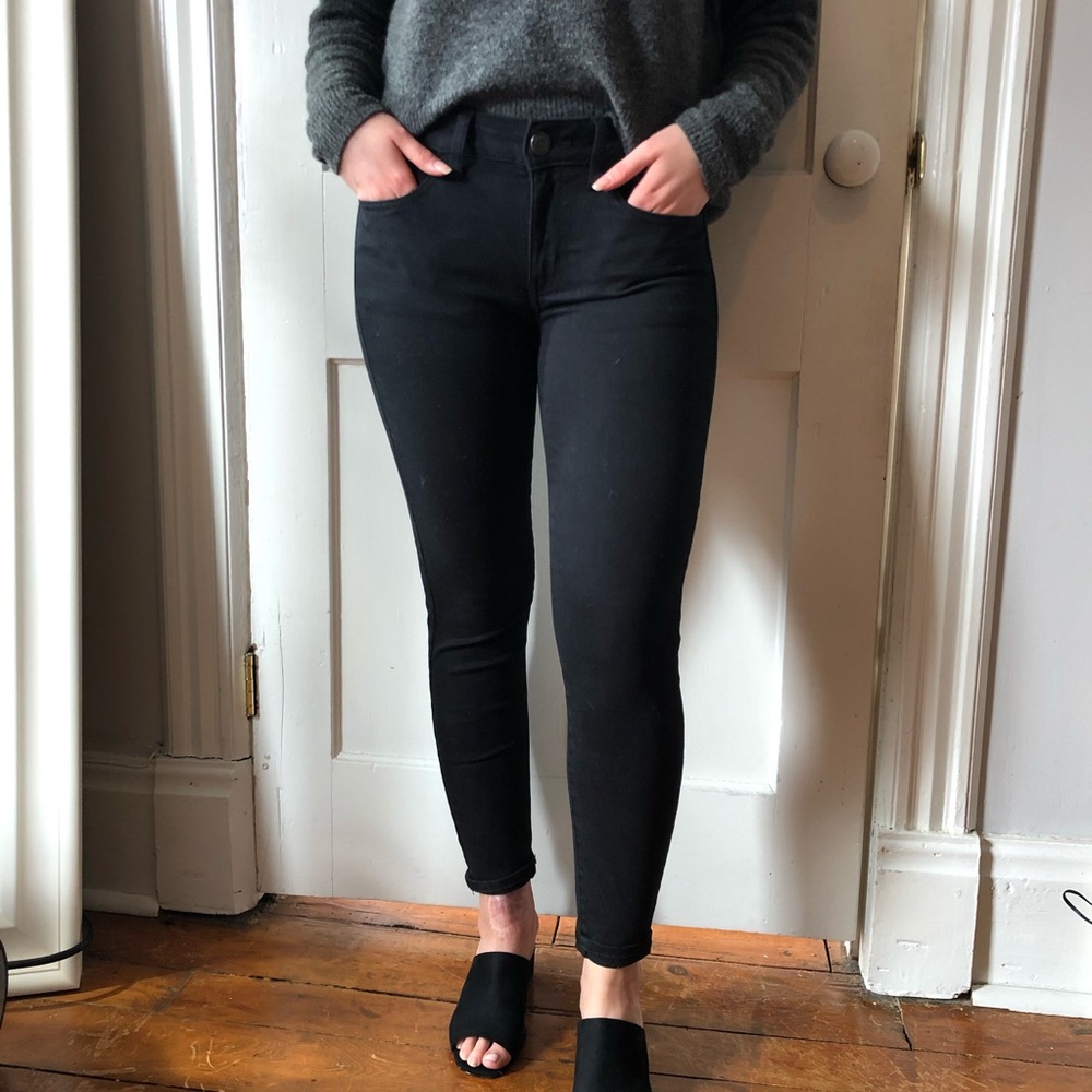 Black skinny jeans